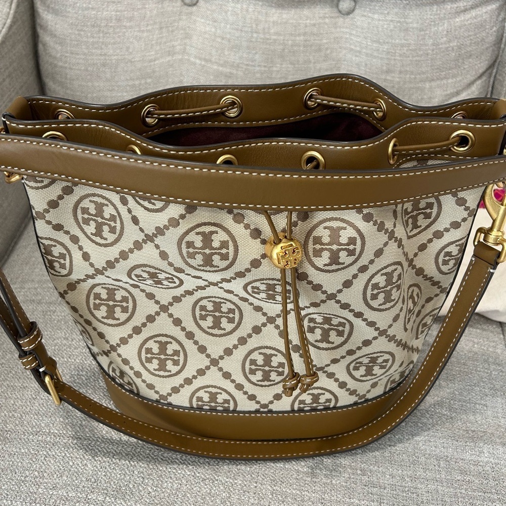 Tory Burch T Monogram Jacquard Bucket Bag brown with duster bag, NWOT - Picture 2 of 5